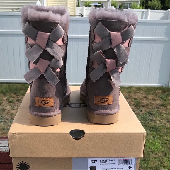 UGG Bailey Bow II Shimmer - Picture 2 of 6